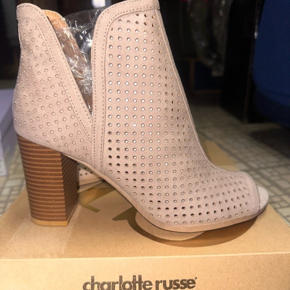 Brand New- Charlotte Russe Ankle Boot - Picture 2 of 5
